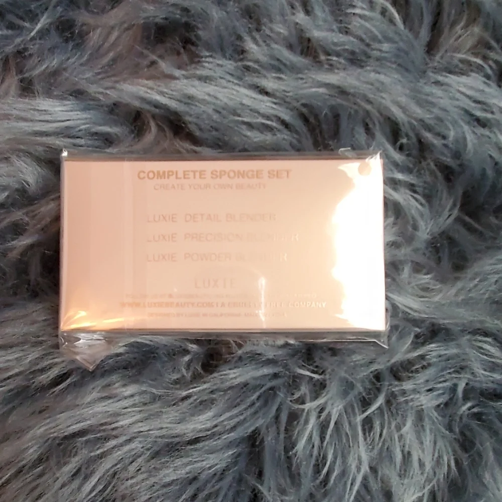 NIB Luxie Complete Sponge Set
